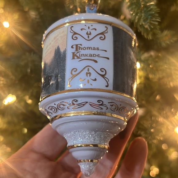 THOMAS KINKADE CHRISTMAS ORNAMENT 10 - Picture 4 of 4